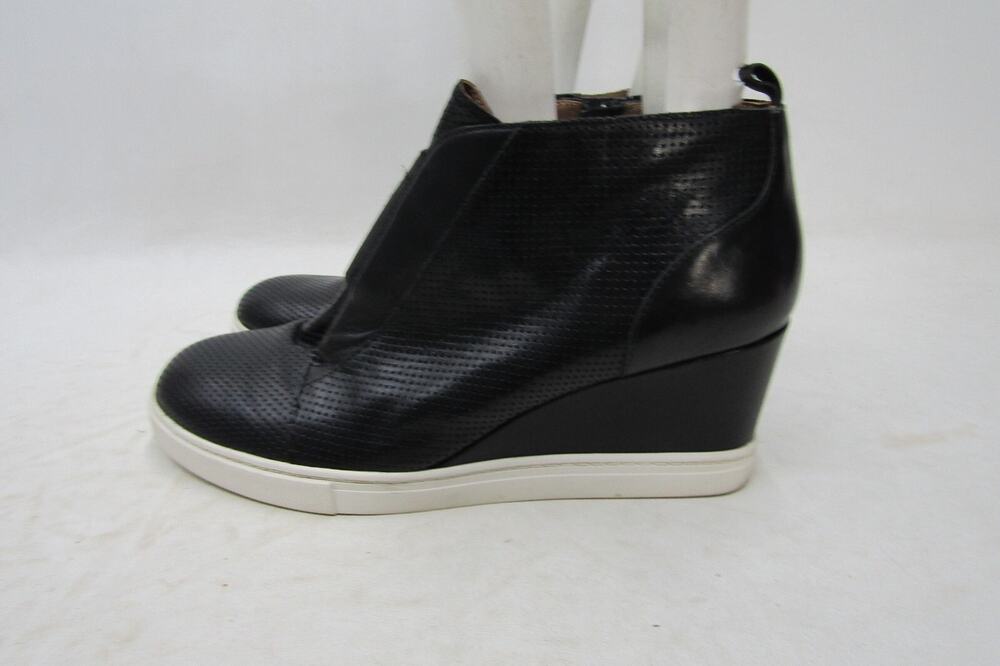 L. Paolo Womens Sz 10 M Black Perforated Leather Wedge Zip Ankle Fashion Boots